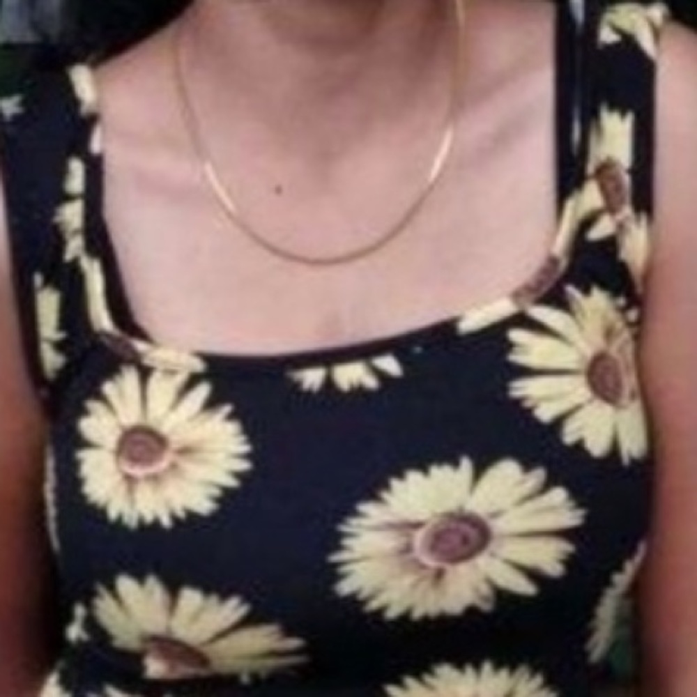 BLACK SUNFLOWER PRINT FORM FITTING TANK TOP - Picture 6 of 11